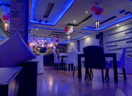 Urban cafe & restaurant
