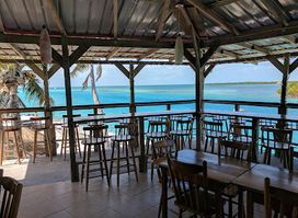 El Portal Island Lounge And Tapas Bar