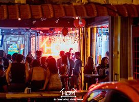 HOM Bar Batam