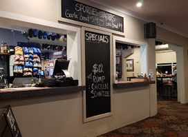 Sportsmen's Club Hotel