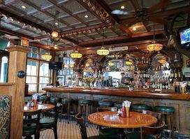 Mt. Adams Bar & Grill