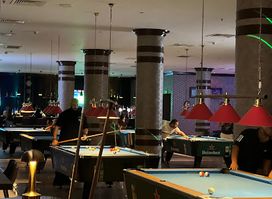 COSMO SPORTS LOUNGE