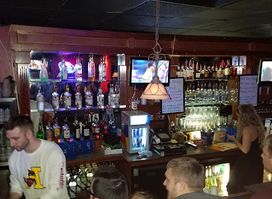 Cy's Roost