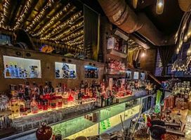 Oscar Club Cocktail bar