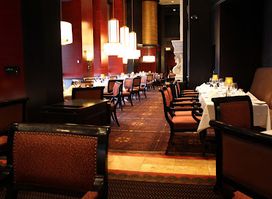 Hy's Steakhouse and Cocktail Bar