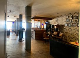 Shishaz House And Bar