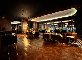 Allē Lounge on 66