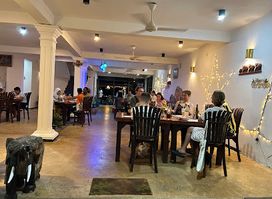 trax garden restaurant
