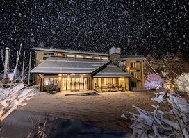 DiliJazz Hotel & Restaurant