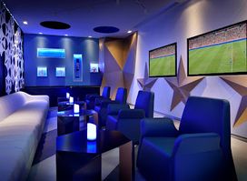 Blu Sky Lounge & Grill