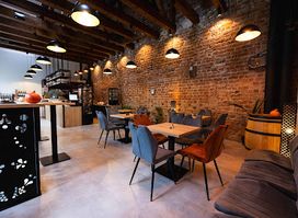 Moravia Wine Bar