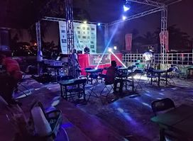 Glovex Pub & Lounge