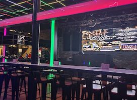 INTRO LOUNGE BAR & RESTAURANT