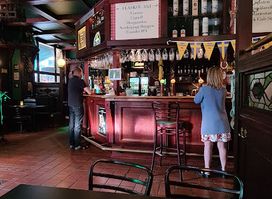 English Pub