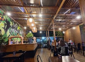 Matureo Lounge Bar