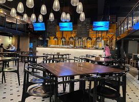 Lake House BrewPub
