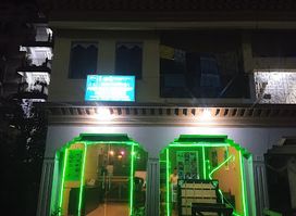 Food villa restaurant