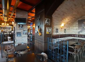 The Cavern Pub