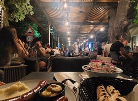 BORA BISTRO