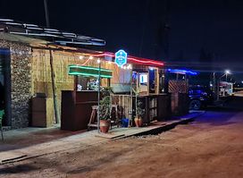 Neighbours Cocktail Bar & Restaurant