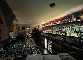 Pot Still Bar (Just a Classic Bar)