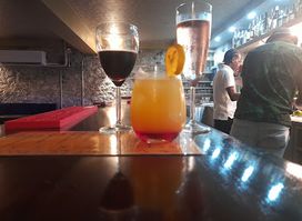 The Velvet Lounge, Café-Bar