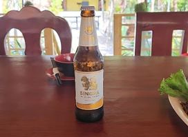 ភោជនីយដ្ធាន នឹង ផ្ទះសំណាក់ វឌ្ឍនា
