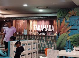 TAKAMAKA BAR & BOUTIQUE