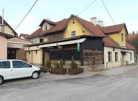 Bar Mojčin hram, Mojca Povše s.p.