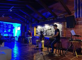 Heaven Resto Pub