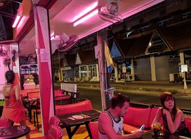 Sanook Sports Bar