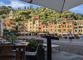 Dolce & Gabbana Caffè Excelsior
