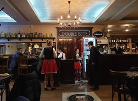 Double Beer Pub