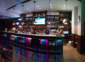 Harvey's Irish Pub