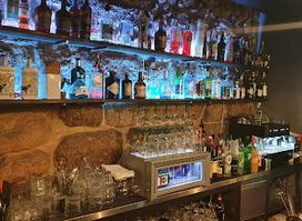 Old Guard Taverna