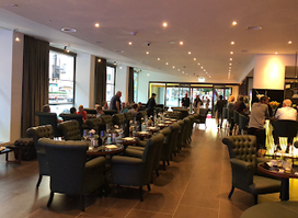 La Rive Lounge Bar