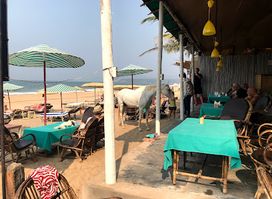 Rico's Beach Huts Restaurant & Bar