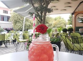 Corner Cafe