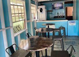 Skylounge pub and sports bar Main Store