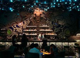 Dragonfly Singapore - Cocktail Bar