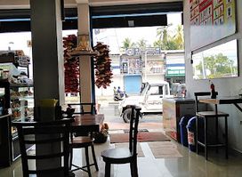 D & C Juice bar