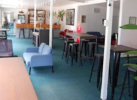 Wunna Bar & Lounge