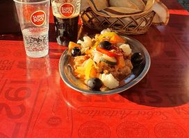 Bar da praia fluvial Loriga