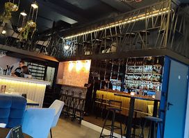 Krucza Cocktail Bar Warszawa