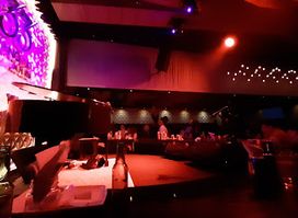 33 piano bar Minerva