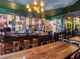 Spale Bar