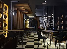 La Nuit Lounge Bar