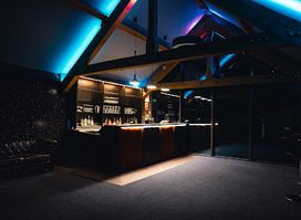 Cristi's Bar