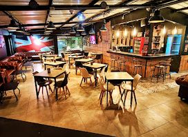 ROWLAND Pub Rock