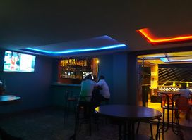 Billiards Bar & Restaurant